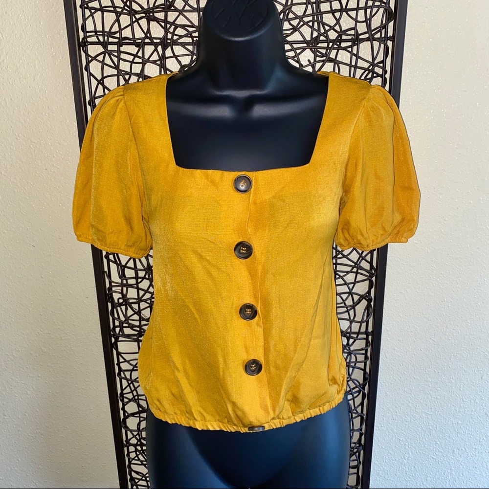 🔴 2/$25 S|A|L|E - OLM | Scoop Neck Crop Top